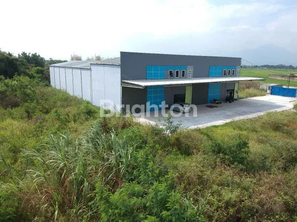 image GUDANG BARU BAGUS SIAP PAKAI DI JALAN RAYA SAPAN KABUPATEN BANDUNG (5)