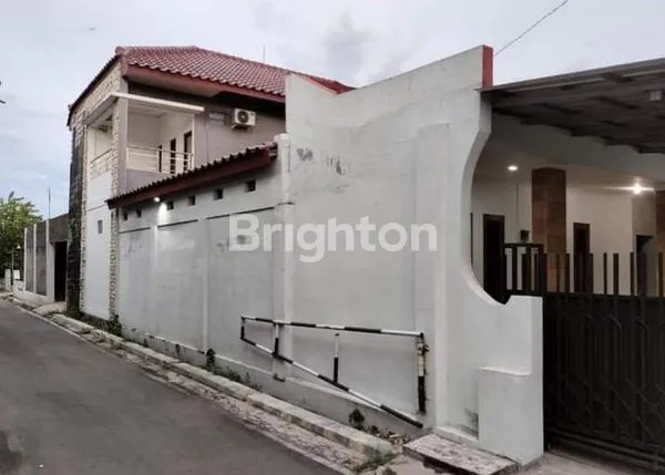 image RUMAH DEKAT EXIT TOL KEBAK KRAMAT (2)