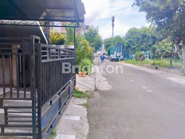 image RUMAH DI HARAPAN KITA KARAWACI TANGERANG (8)