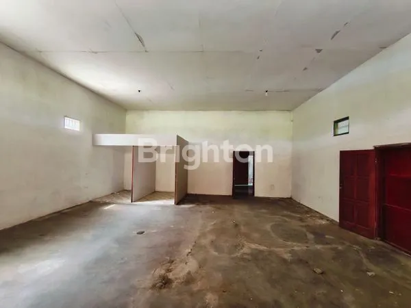 image GUDANG LUAS 600 DEKAT SIMPANG GUMUL (2)