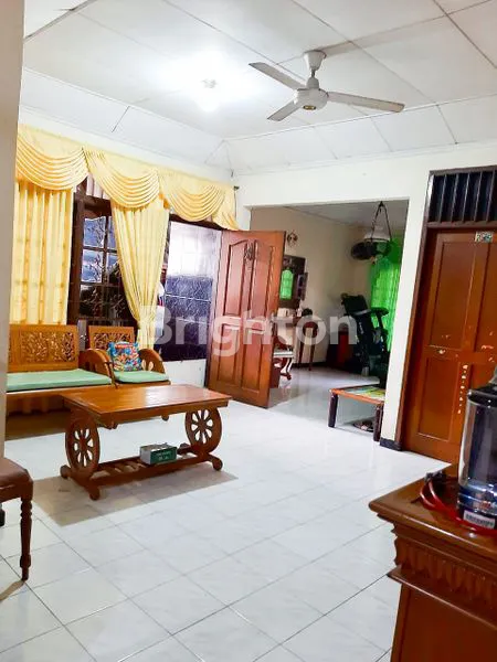 image RUMAH MURAH DAERAH PONDOK INDAH JAKARTA SELATAN, 5 MENIT KE PIM 1,2,3 (6)
