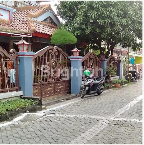 image RUMAH MEWAH DI WARU SIDOARJO JATIM (2)