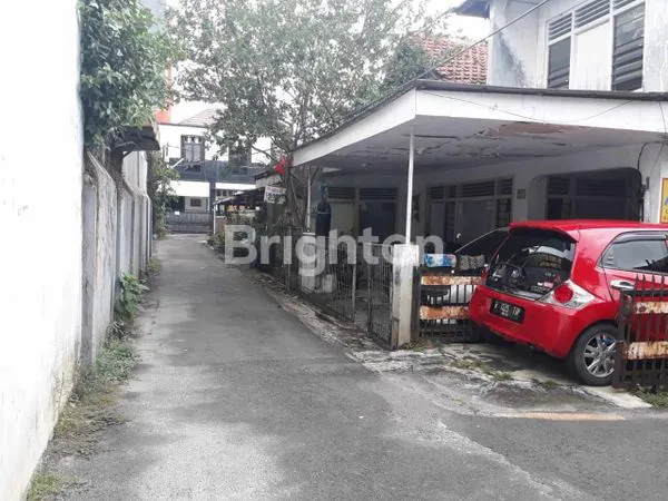 image RUMAH HOEK DI RAWAMANGUN (1)