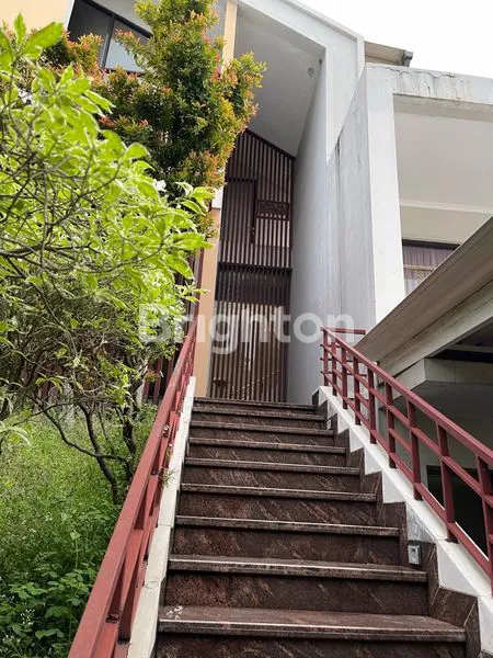 image RUMAH MEWAH SEMI FURNISH DI HARAPAN INDAH BEKASI (1)