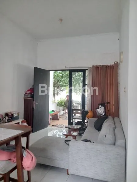 image RUMAH TENGAH KOTA SIDOARJO BUTUH CEPAT LAKU (1)