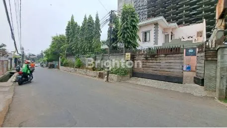 image RUMAH 2 LANTAI DI KEBON JERUK JAKARTA BARAT (1)