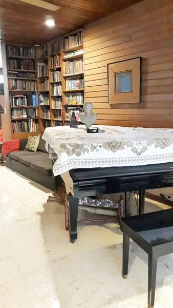 image RUMAH SECOND TANAH LUAS DI CIPETE AREA CILANDAK (3)