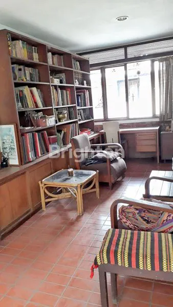 image RUMAH SECOND TANAH LUAS DI CIPETE AREA CILANDAK (2)