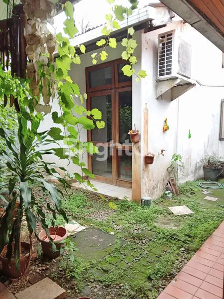 image RUMAH SECOND TANAH LUAS DI CIPETE AREA CILANDAK (6)