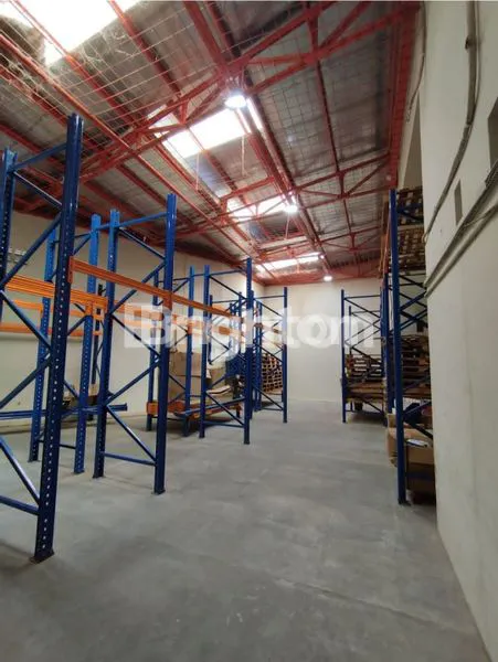 image GUDANG LUAS 600 DI DEKAT ALUN ALUN KEDIRI (2)