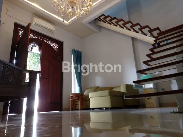 image RUMAH 2LT MEWAH & MURAH KOMPLIT KOLAM RENANG DI KOTA BEKASI (6)