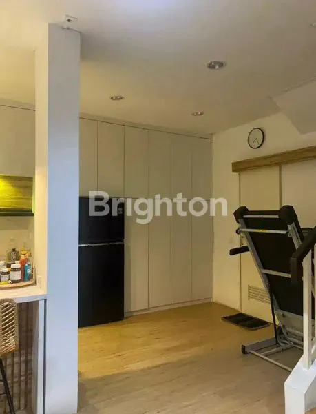 image RUMAH AESTHETIC TOWN HOUSE 2 LANTAI DI SAVIA BSD  (3)