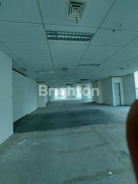 image GEDUNG 8 LANTAI DI KAWASAN BISNIS JAKARTA SELATAN (8)