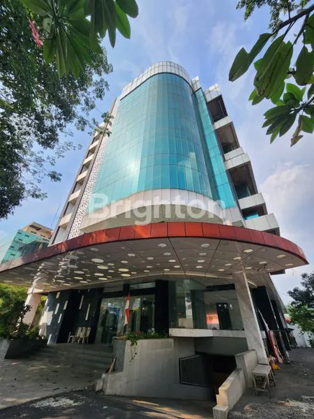 GEDUNG 8LT + 2LT BASEMAN + ROOFTOP DI SENTRA BISNIS MAMPANG JAKARTA
