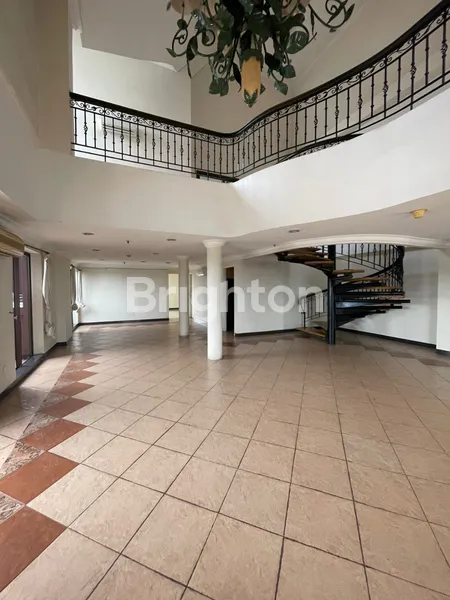 image PENTHOUSE SEMI FURNISHED STRATEGIS SIMPANG TIGA ANTASARI MIDTOWN RESIDENCE SIMATUPANG JAKARTA SELATAN (6)