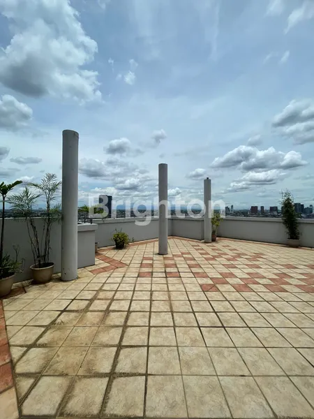 image PENTHOUSE SEMI FURNISHED STRATEGIS SIMPANG TIGA ANTASARI MIDTOWN RESIDENCE SIMATUPANG JAKARTA SELATAN (7)