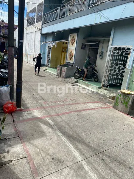 image RUMAH SIAP HUNI SEMPET BARAT JAKARTA UTARA (3)