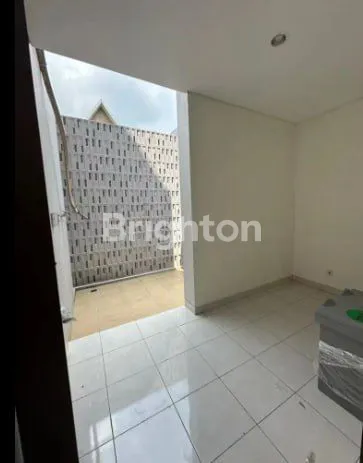 image RUMAH BARU ORIGINAL DARI BELI BELUM DITEMPATI VIEW GUNUNG & GOLF DI SUMARECON CLUSTER MAHAGONY BOGOR (6)