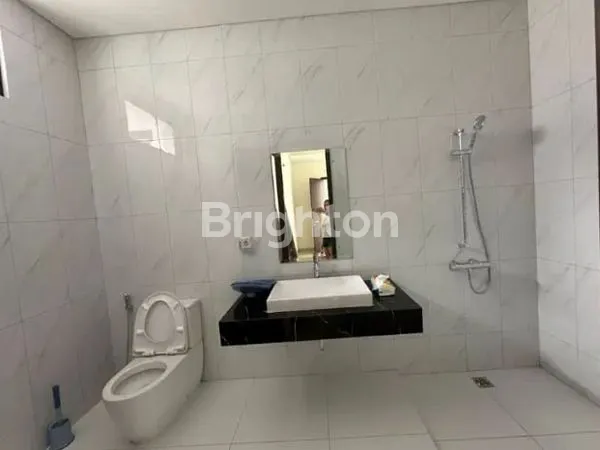 image RUMAH BARU ORIGINAL DARI BELI BELUM DITEMPATI VIEW GUNUNG & GOLF DI SUMARECON CLUSTER MAHAGONY BOGOR (7)