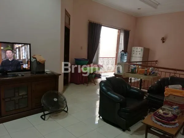 image RUMAH TAMAN SURYA 2 (2 1/2 LANTAI) - JAKARTA BARAT (7)