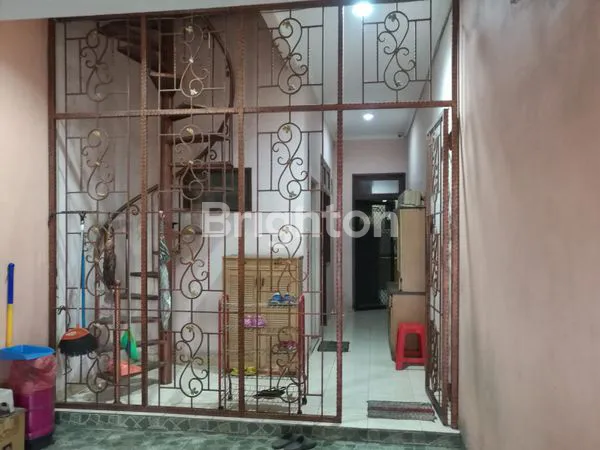 image RUMAH TAMAN SURYA 2 (2 1/2 LANTAI) - JAKARTA BARAT (8)