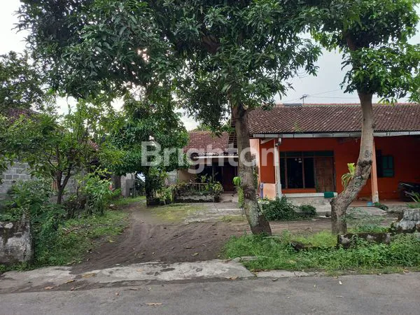 image RUMAH BANGUNAN LAMA, ADA KOST KOSTAN LUAS 916 M2 (1)