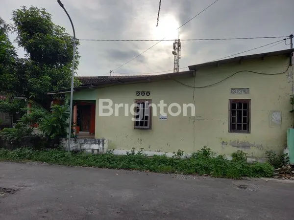 image RUMAH BANGUNAN LAMA, ADA KOST KOSTAN LUAS 916 M2 (3)