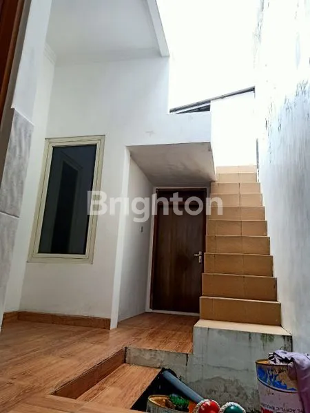image RUMAH BARATA JAYA 2 LANTAI SIAP HUNI (6)