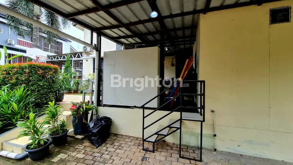 image RUMAH HOOK SIAP HUNI DI LEGENDA WISATA (5)