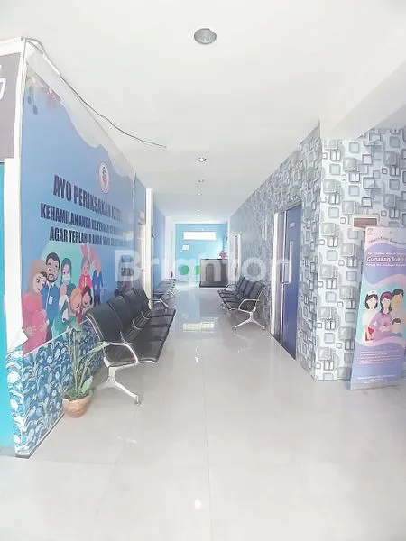 image BANGUNAN 3 LANTAI EX RUMAH SAKIT SIAP PAKAI, COCOK UNTUK HOTEL, KANTOR, RUMAH  DI TENGAH KOTA. (3)