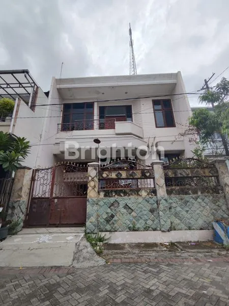 image RUMAH SIMPANG DARMO PERMAI DEKAT PAKUWON MALL (1)