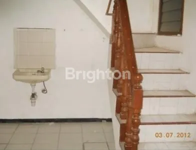 image RUMAH MINIMALIS SIAP HUNI DI RUNGKUT ASRI (3)