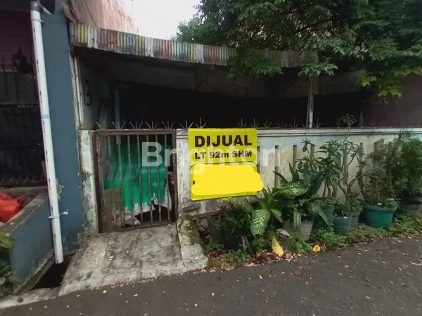 image JUAL CEPAT RUMAH TUA KAVLING DUREN SAWIT (1)
