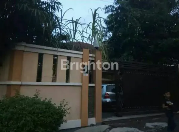 RUMAH ASRI DI BUKIT SARI SEMARANG