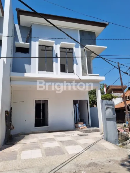 image RUNGKUT BARU GRESS 2 LANTAI 3 UNIT DEKAT MERR, UPN DEPAN JALAN KEMBAR (1)