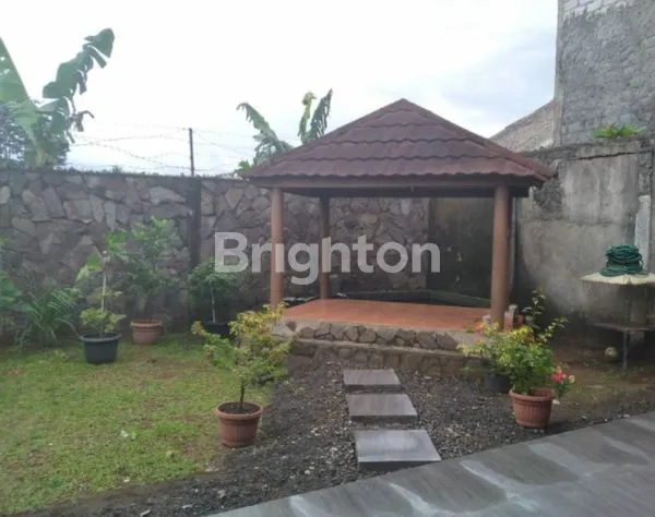 image RUMAH NYAMAN DENGAN INTERIOR KAYU JATI (4)