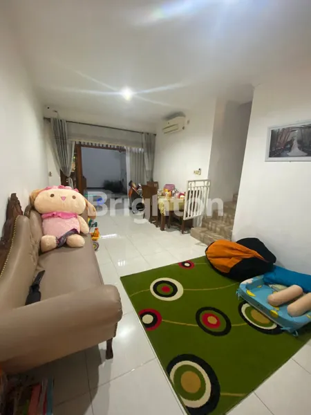 image RUMAH SECOND MURAH TERAWAT GUNUNG ANYAR DEKAT UPN, RUNGKUT (3)