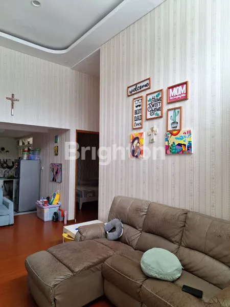 image RUMAH SIAP HUNI KONDISI BAGUS DI PERUMAHAN CLUSTER COLOMADU (2)