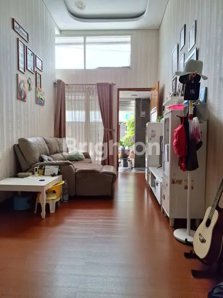 image RUMAH SIAP HUNI KONDISI BAGUS DI PERUMAHAN CLUSTER COLOMADU (3)