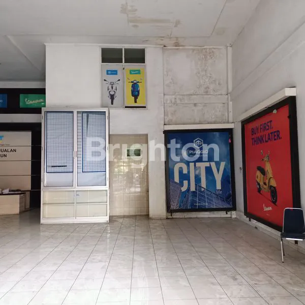 image DISEWAKAN TEMPAT USAHA COCOK BUAT DEALER MOTOR RODA DUA (3)