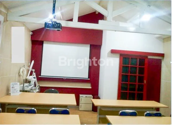 image RUMAH SEKALIGUS KANTOR, LOKASI STRATEGIS, DAERAH TEBET, JAKARTA SELATAN (3)