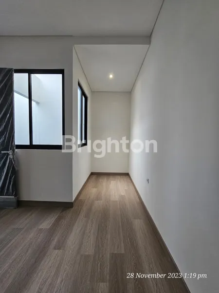 image WISATA BUKIT MAS HOOK 2 LANTAI BARU GRESS SIAP HUNI DENGAN SMARTDOOR LOCK (2)