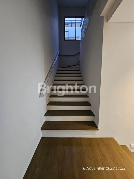 image WISATA BUKIT MAS MINIMALIS MODERN BARU GRESS SIAP HUNI DENGAN SMARTDOOR LOCK (8)