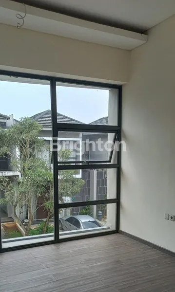 image RUMAH CANTIK MINIMALIS MODERN DI TANGERANG SELATAN (3)