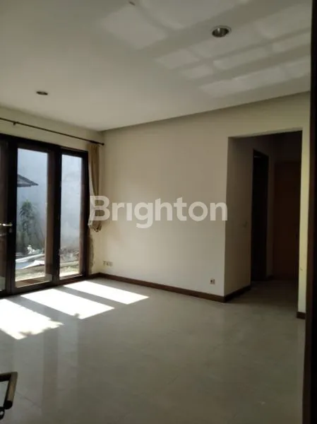 image RUMAH DI KEMANG JAKARTA SELATAN (3)