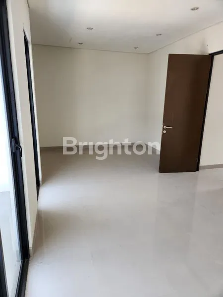 image RUMAH EAST TERRACE PURI METLAND (5)