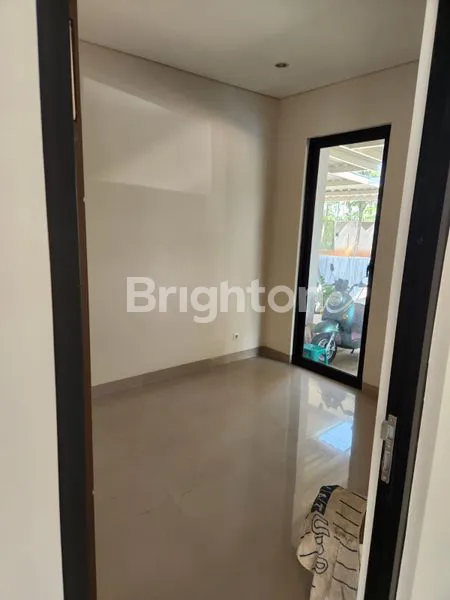 image RUMAH EAST TERRACE PURI METLAND (8)