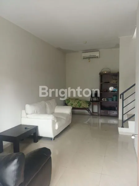 image RUMAH DI CLUSTER GREEN LAKE PAMULANG (4)