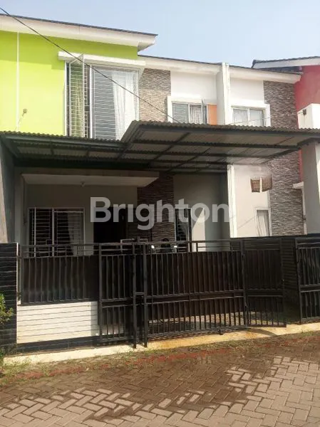 image RUMAH DI CLUSTER GREEN LAKE PAMULANG (1)