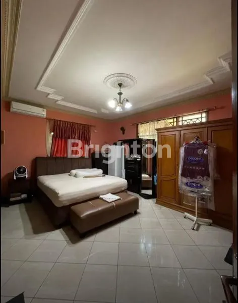 image RUMAH BESAR DI CIKINI BINTARO (3)